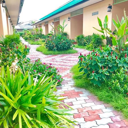 Huan Soontaree Ban Phe Exterior foto