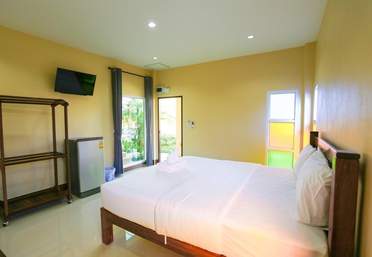 Huan Soontaree Ban Phe Exterior foto
