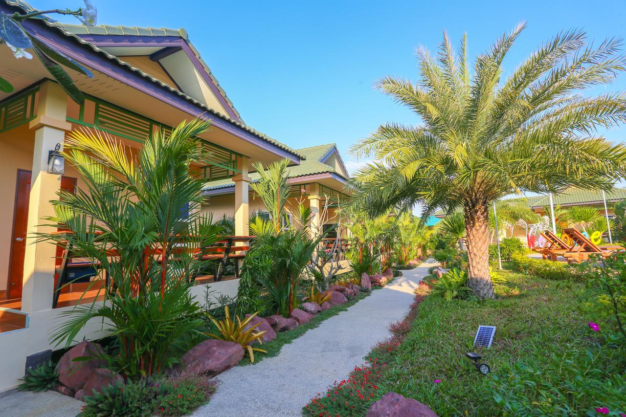 Huan Soontaree Ban Phe Exterior foto
