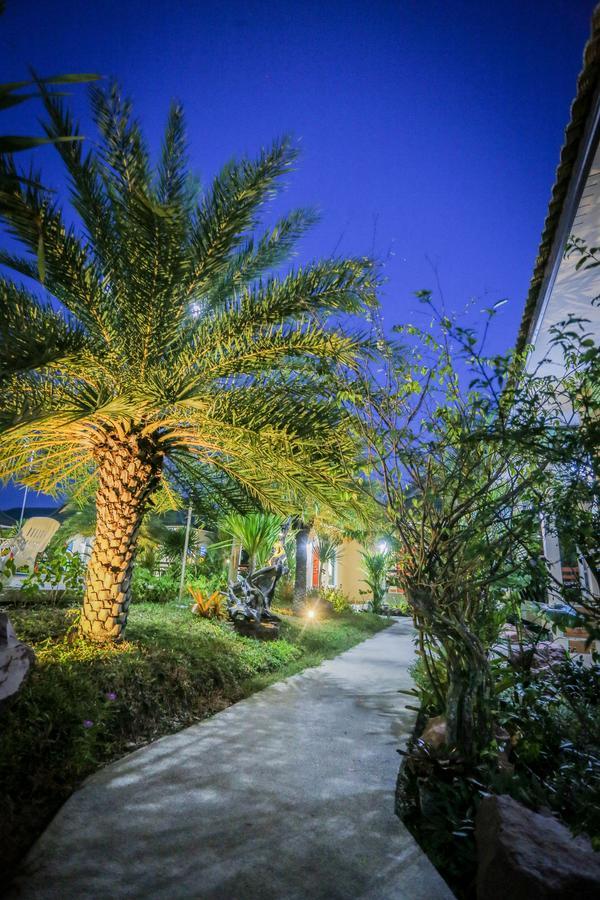 Huan Soontaree Ban Phe Exterior foto