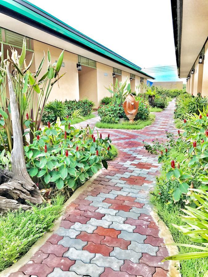 Huan Soontaree Ban Phe Exterior foto
