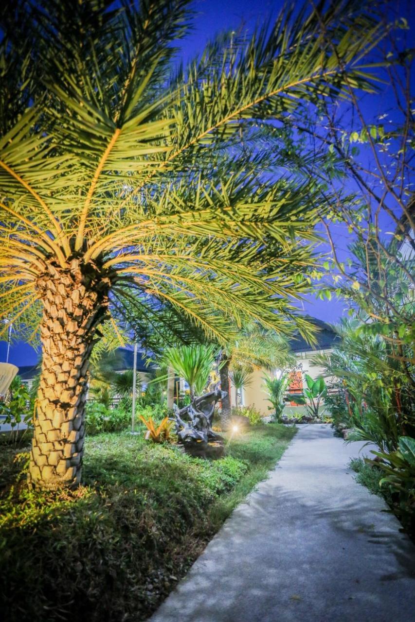 Huan Soontaree Ban Phe Exterior foto