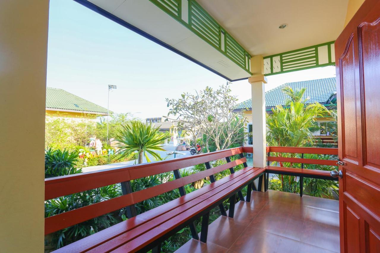 Huan Soontaree Ban Phe Exterior foto